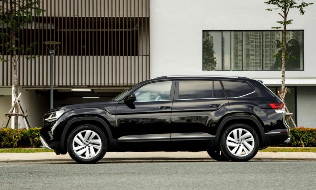 Volkswagen Teramont den nhin tu ben hong tai khu do thi Viet Nam